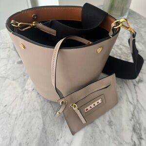 Marni bucket bag pre-lived